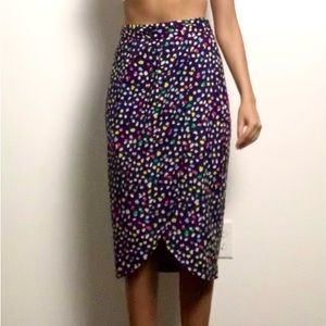 J. Crew adorable skirt. Size 6. Split tulip style hem; lined. 100% cotton.